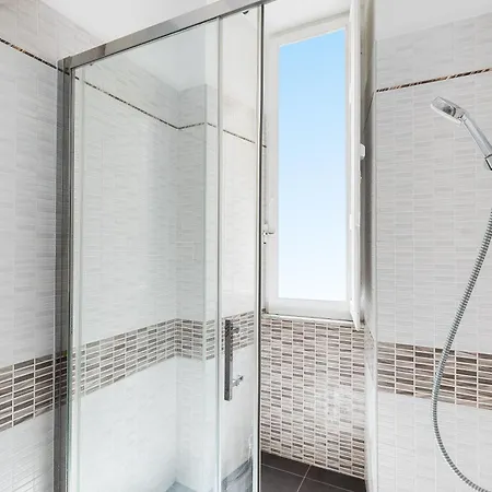 Faleria Second By In * Рим